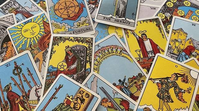 tarot cards reading service in Singapore