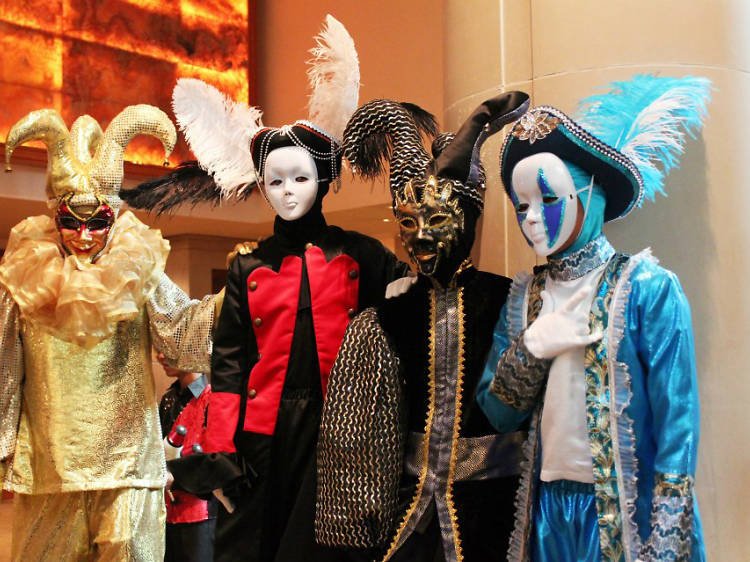 How Costume Rental in Singapore Can Transform Themed Parties and Events